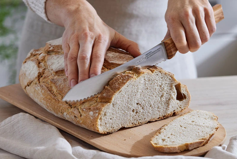 No. 116 Parallèle Olive Bread Knife