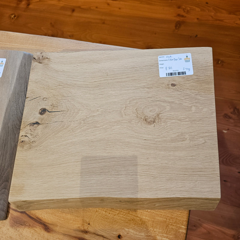 Oak Chopping baord 370x50x300