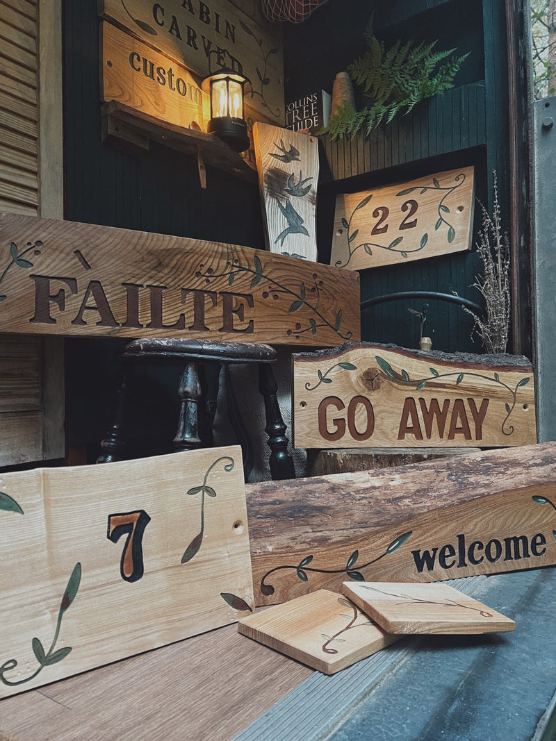 Cabin Carved - Failte Sign